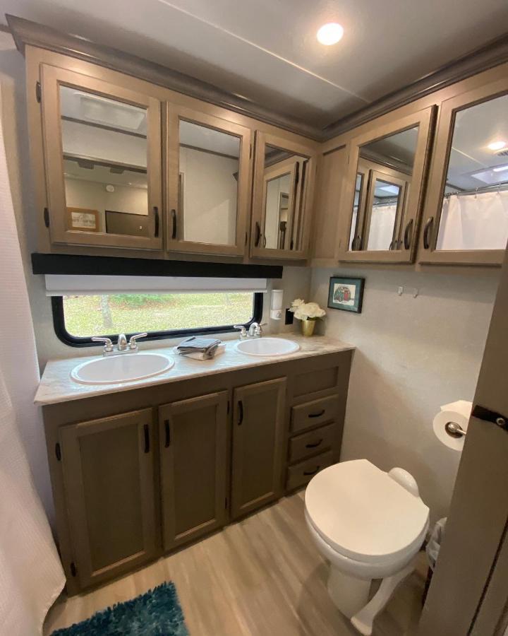 Cozy Rv Experience W/Pool+Spa Near Lake Conroe Willis Экстерьер фото