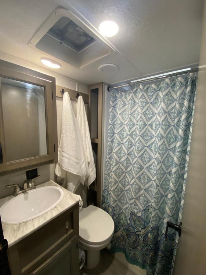 Cozy Rv Experience W/Pool+Spa Near Lake Conroe Willis Экстерьер фото